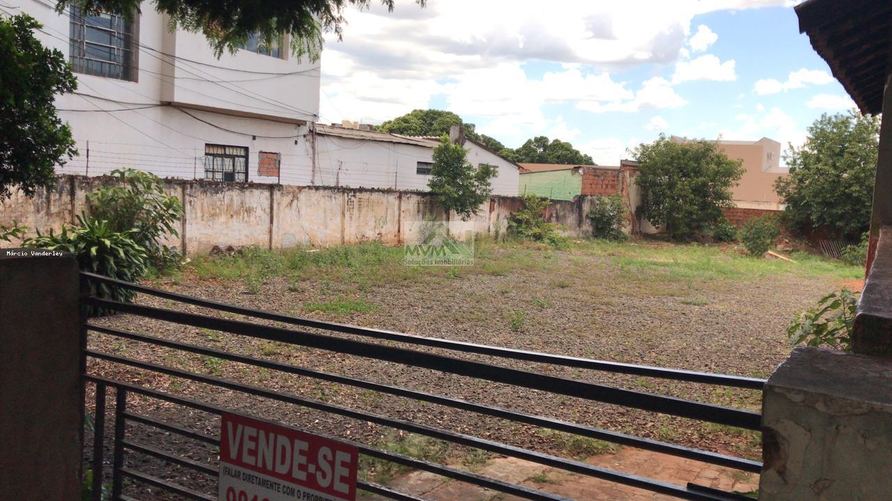 Loteamento e Condomínio à venda, 800m² - Foto 1