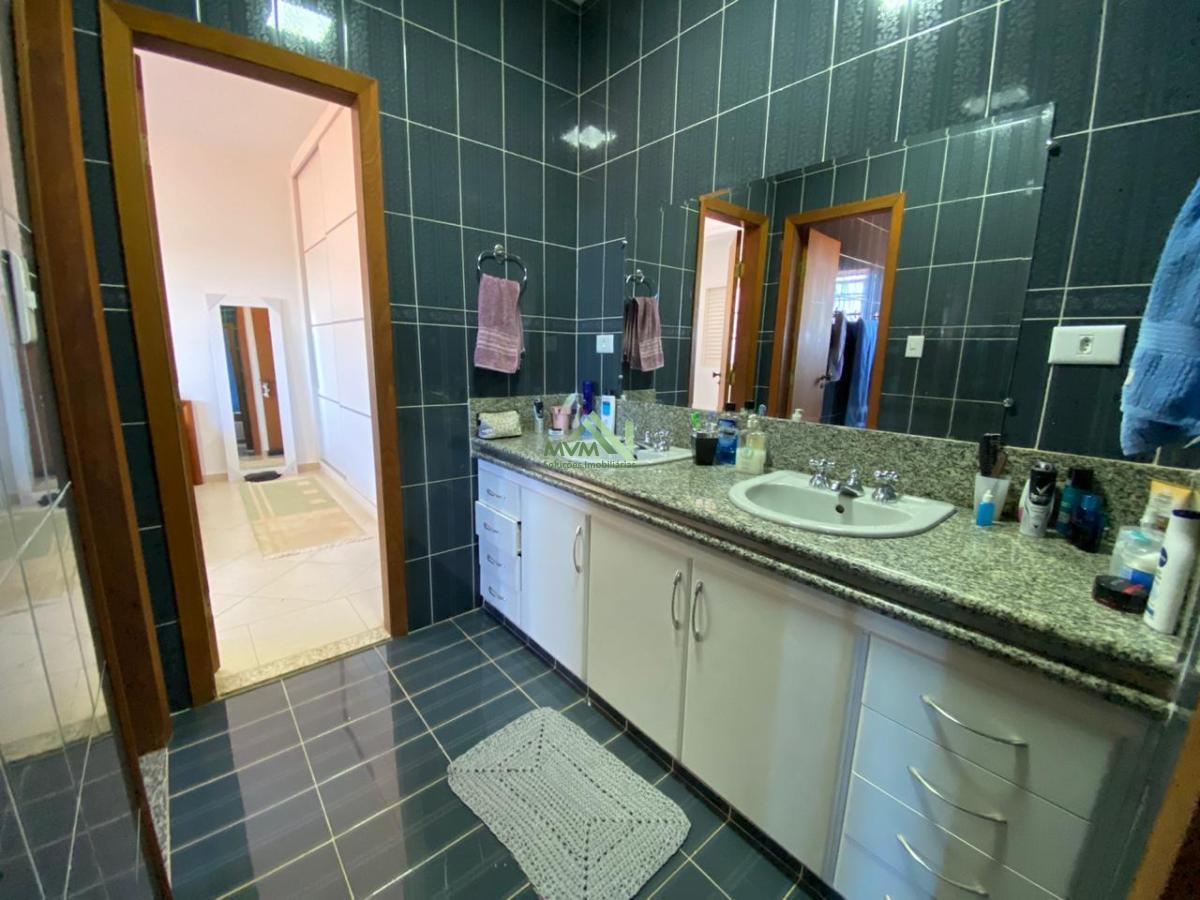 Sobrado à venda com 3 quartos, 680m² - Foto 18