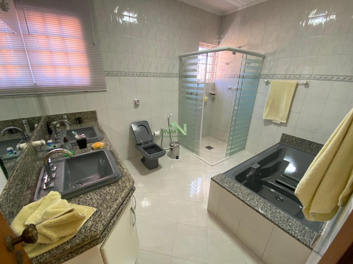 Sobrado à venda com 3 quartos, 680m² - Foto 19