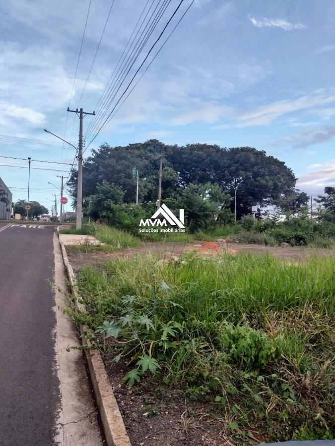 Terreno à venda, 1800m² - Foto 1