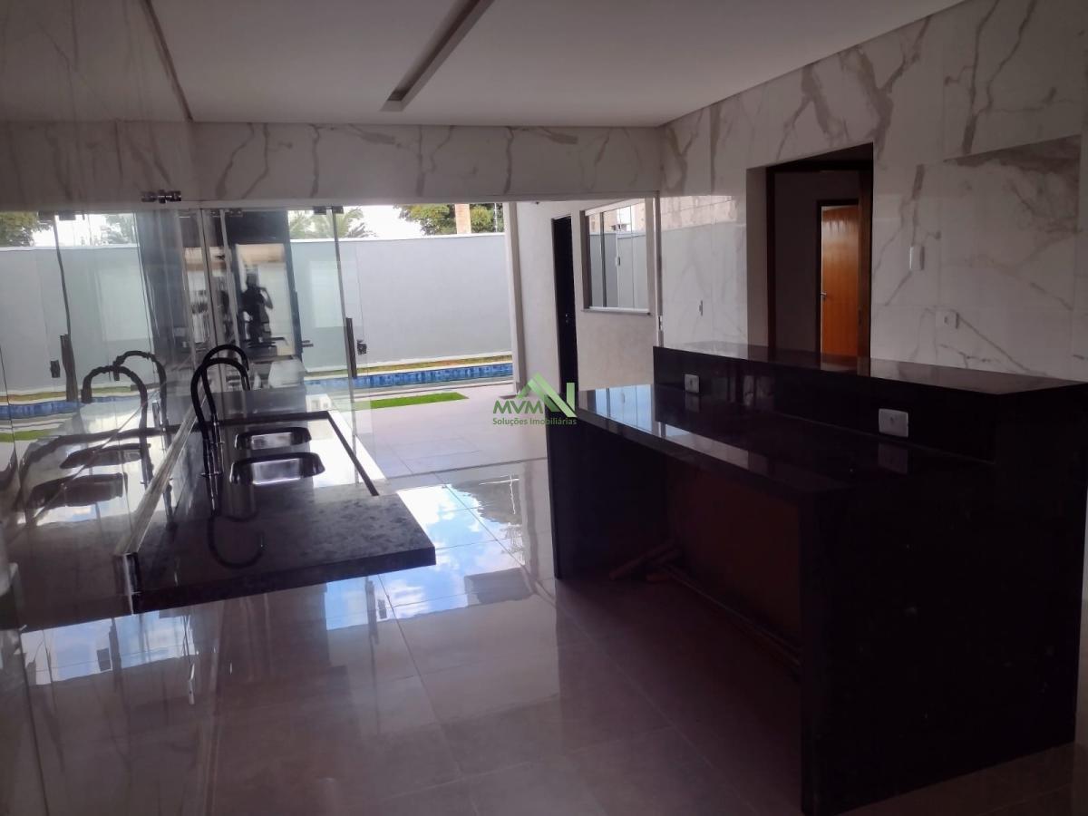 Casa à venda com 3 quartos, 225m² - Foto 6