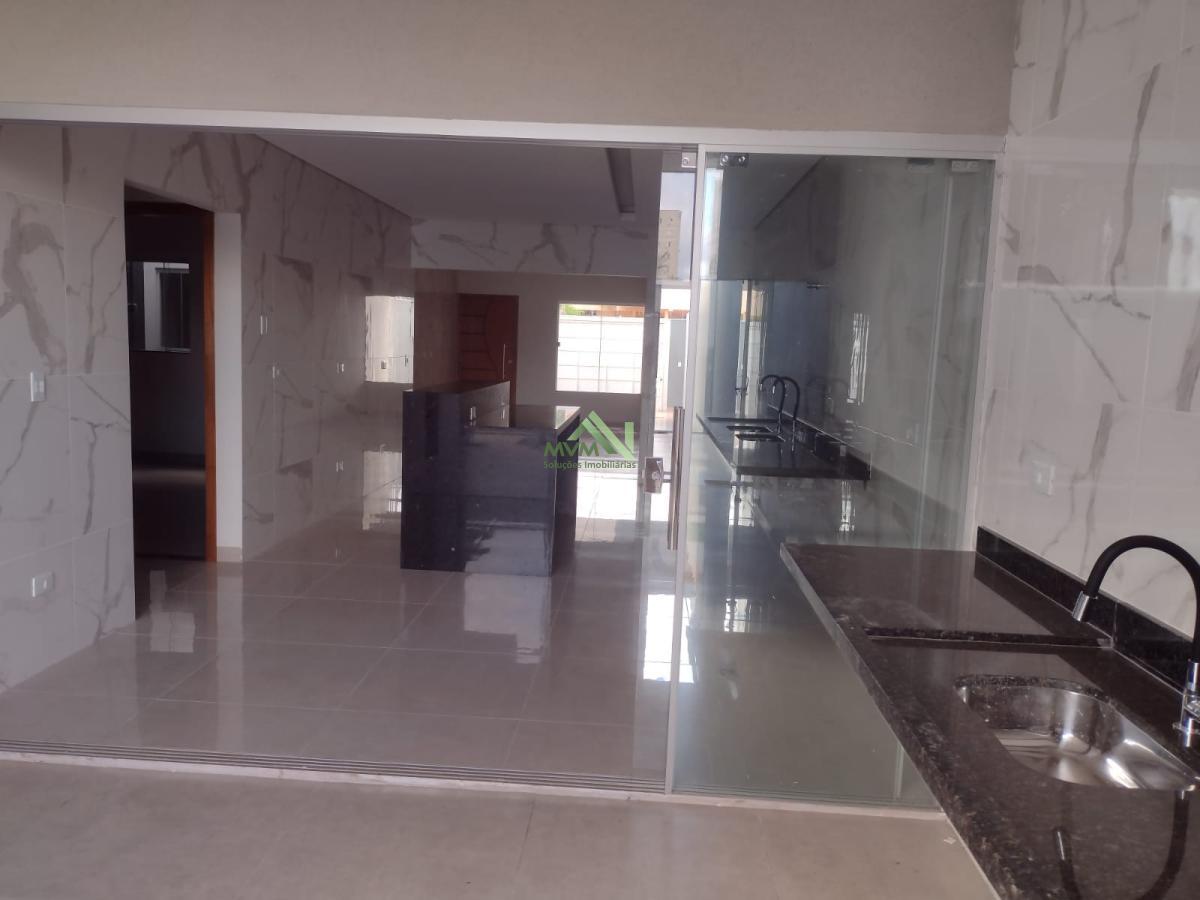 Casa à venda com 3 quartos, 225m² - Foto 10