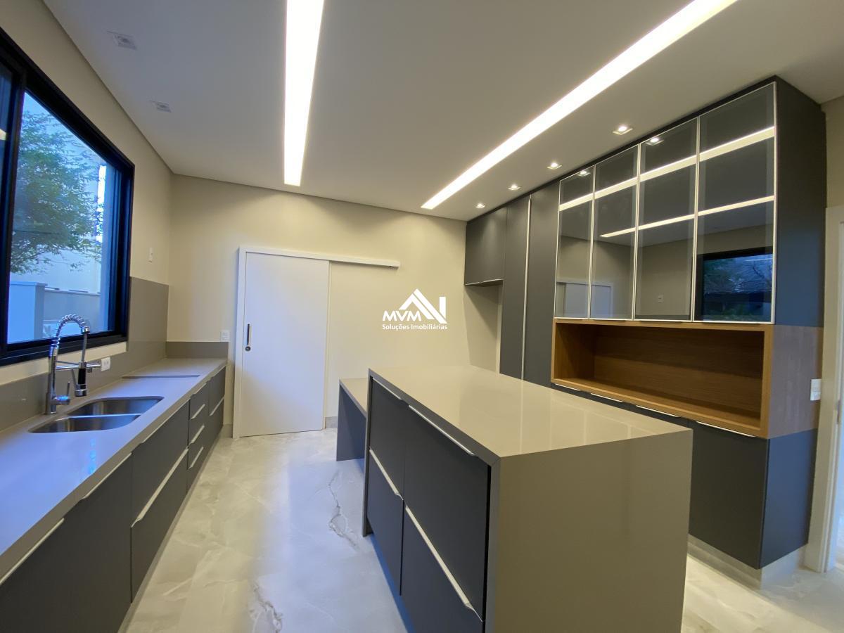 Sobrado à venda com 4 quartos, 451m² - Foto 11