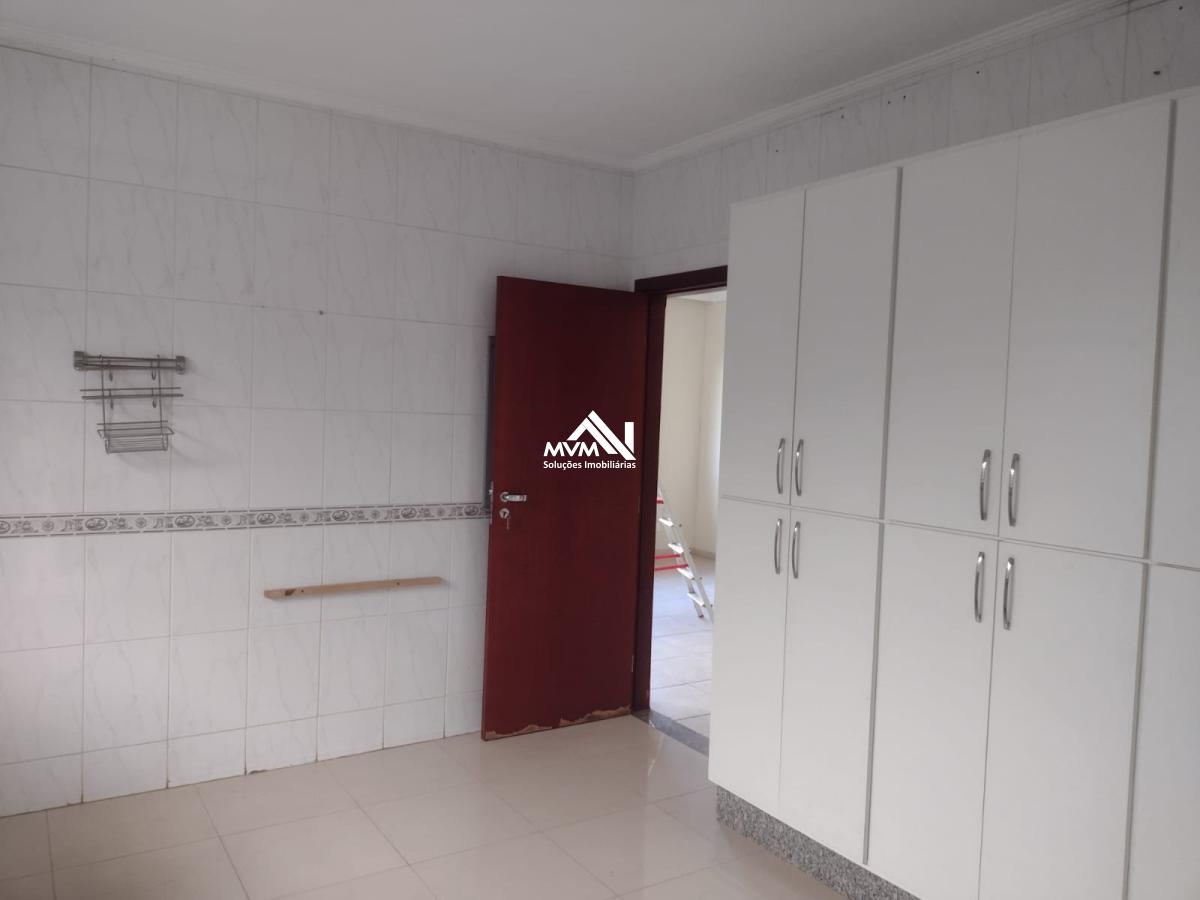 Sobrado à venda com 3 quartos, 196m² - Foto 8