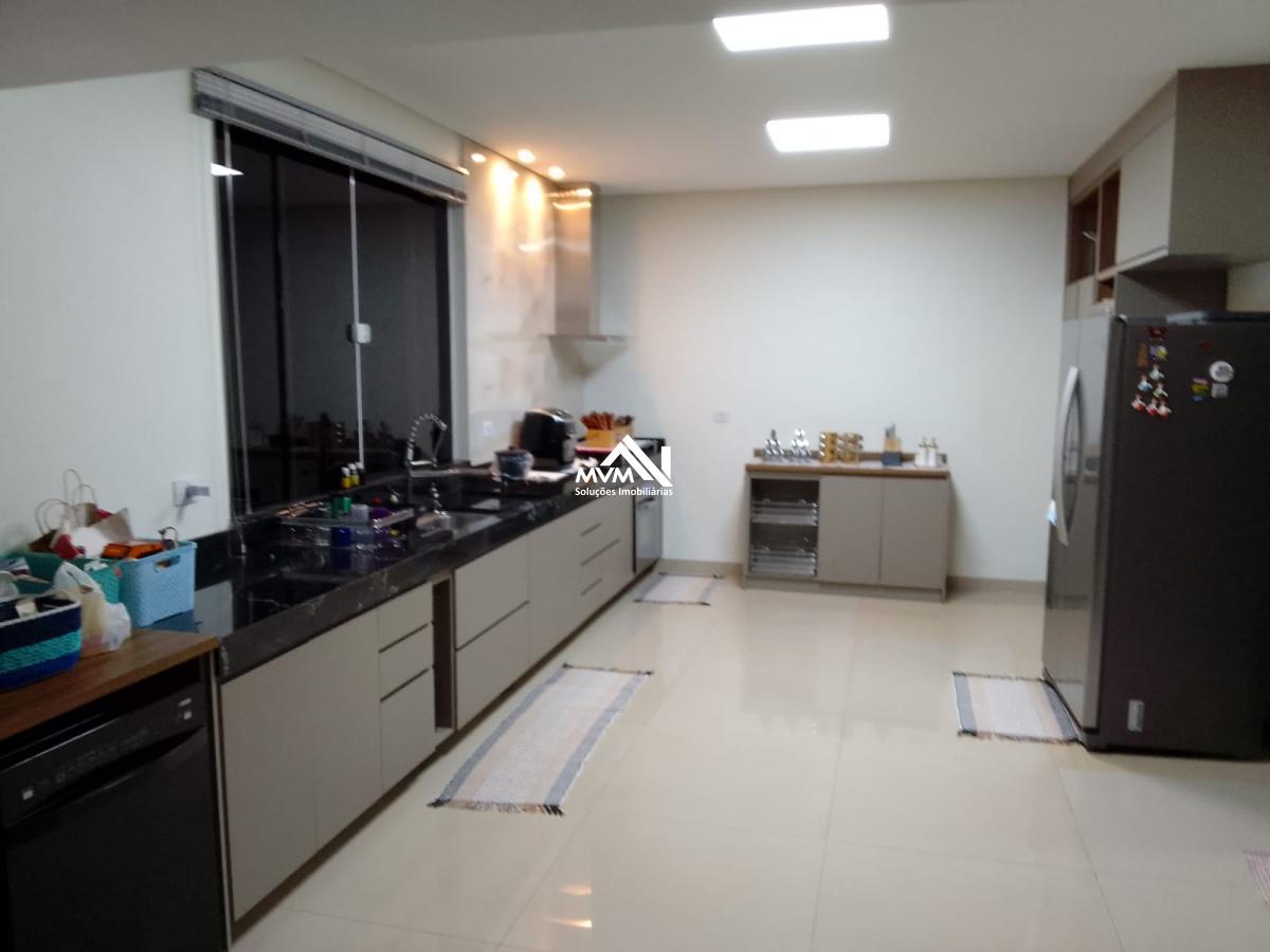 Casa à venda com 3 quartos, 540m² - Foto 5