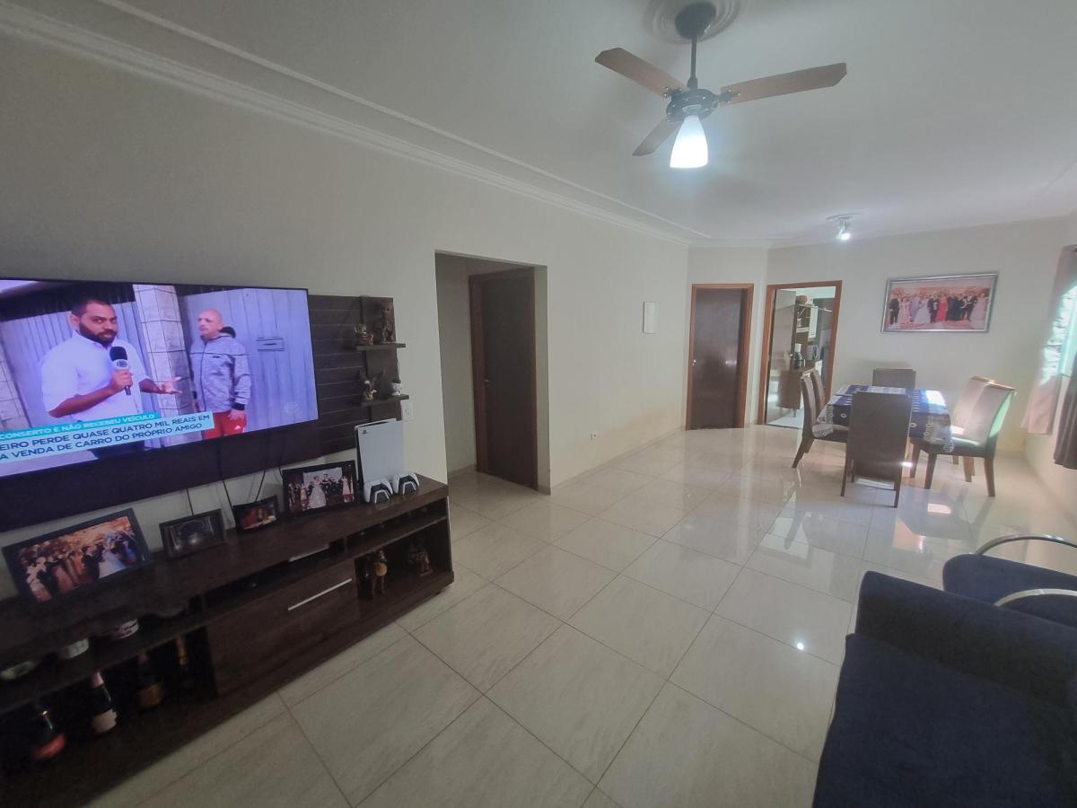 Casa à venda com 4 quartos, 300m² - Foto 3