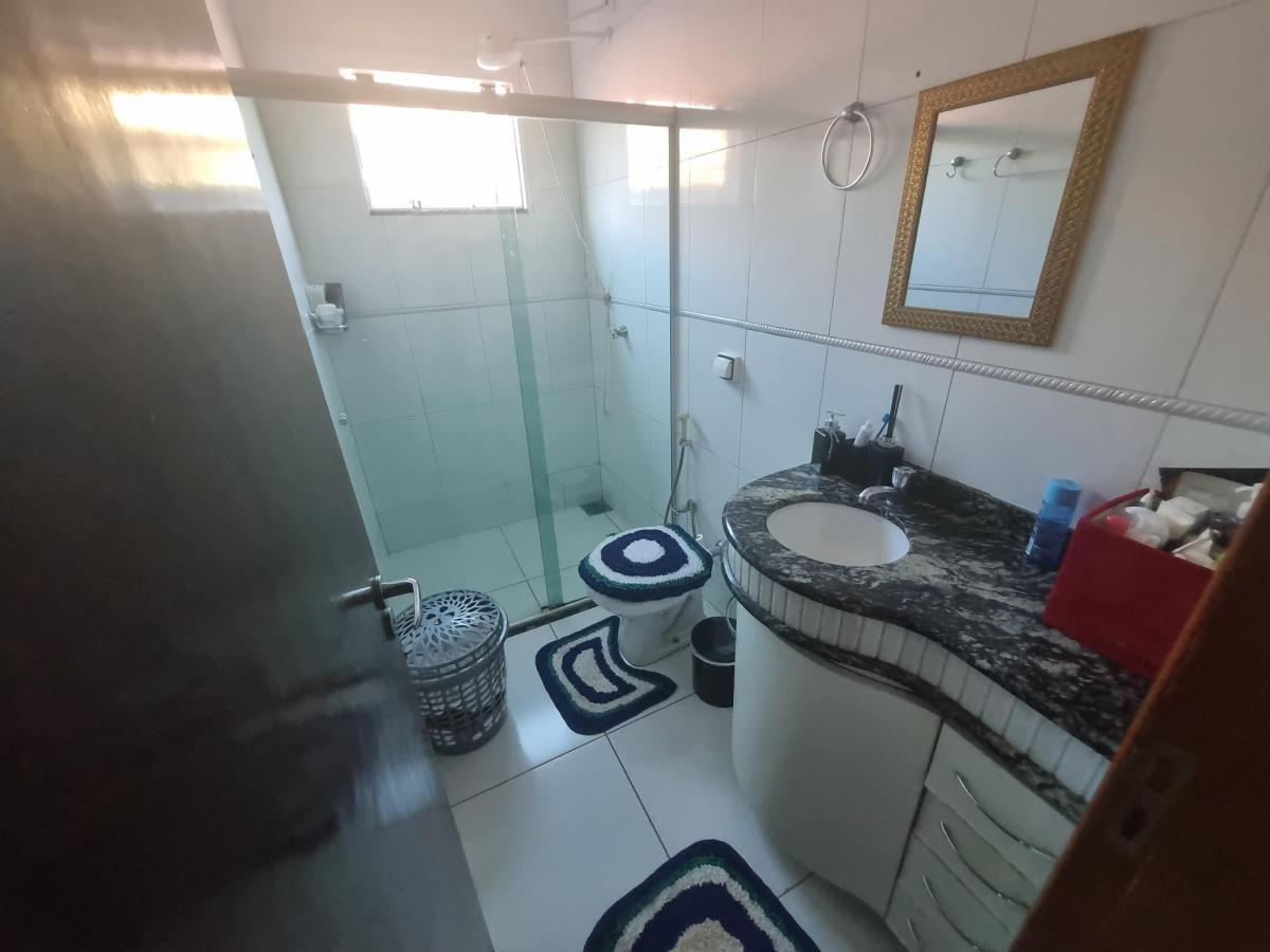 Casa à venda com 4 quartos, 300m² - Foto 15