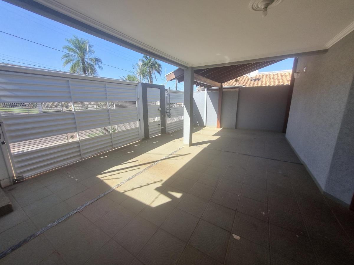 Casa à venda com 4 quartos, 300m² - Foto 25