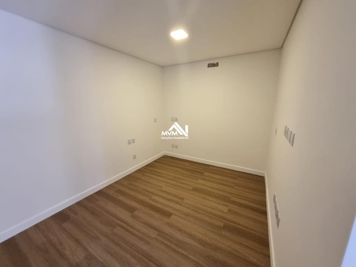 Sobrado à venda com 4 quartos, 372m² - Foto 16