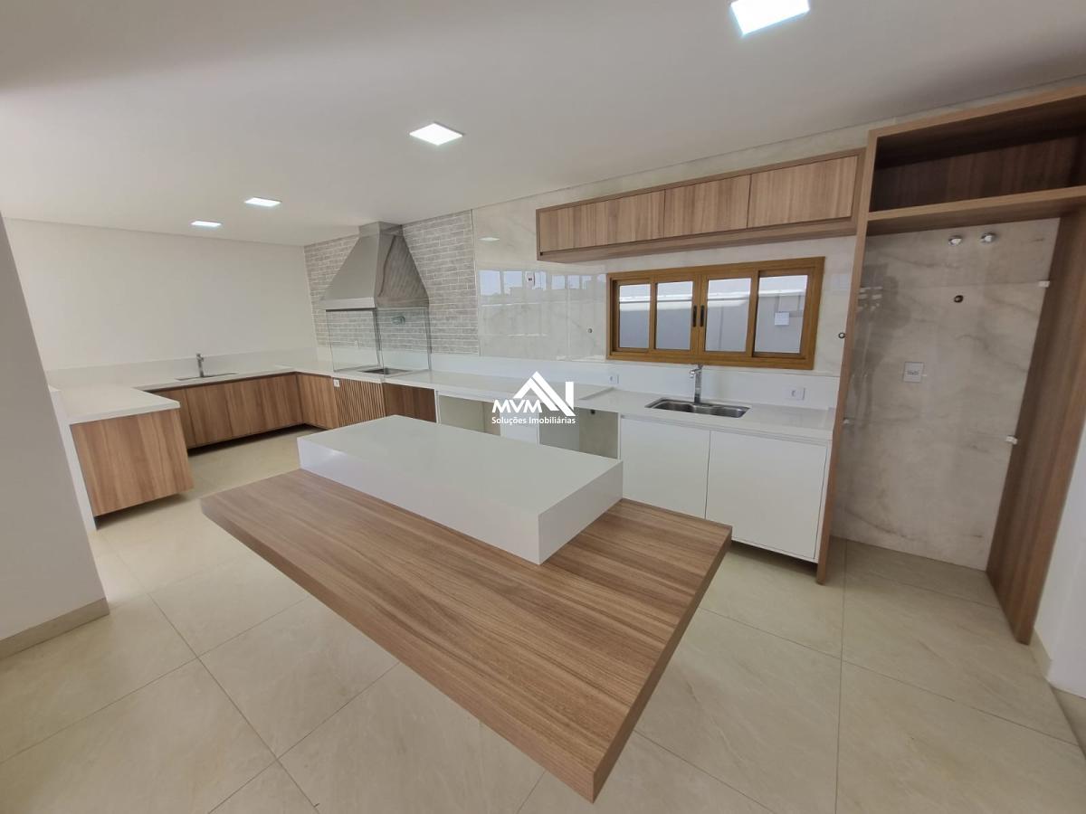 Sobrado à venda com 4 quartos, 372m² - Foto 4