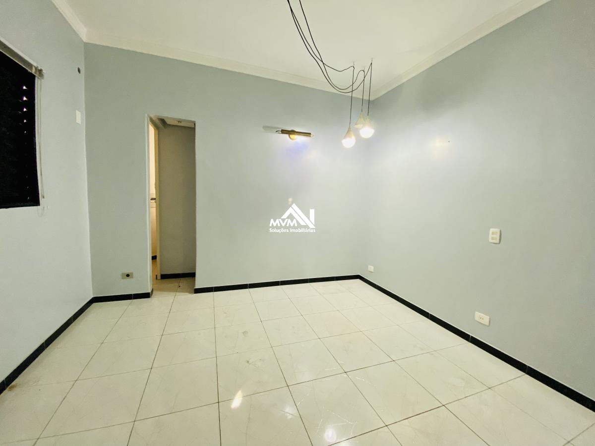 Casa à venda com 2 quartos, 300m² - Foto 8