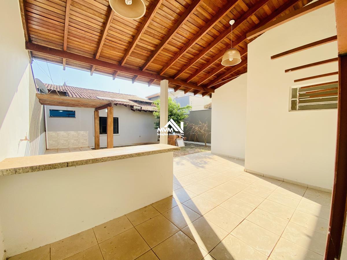 Casa à venda com 2 quartos, 300m² - Foto 17