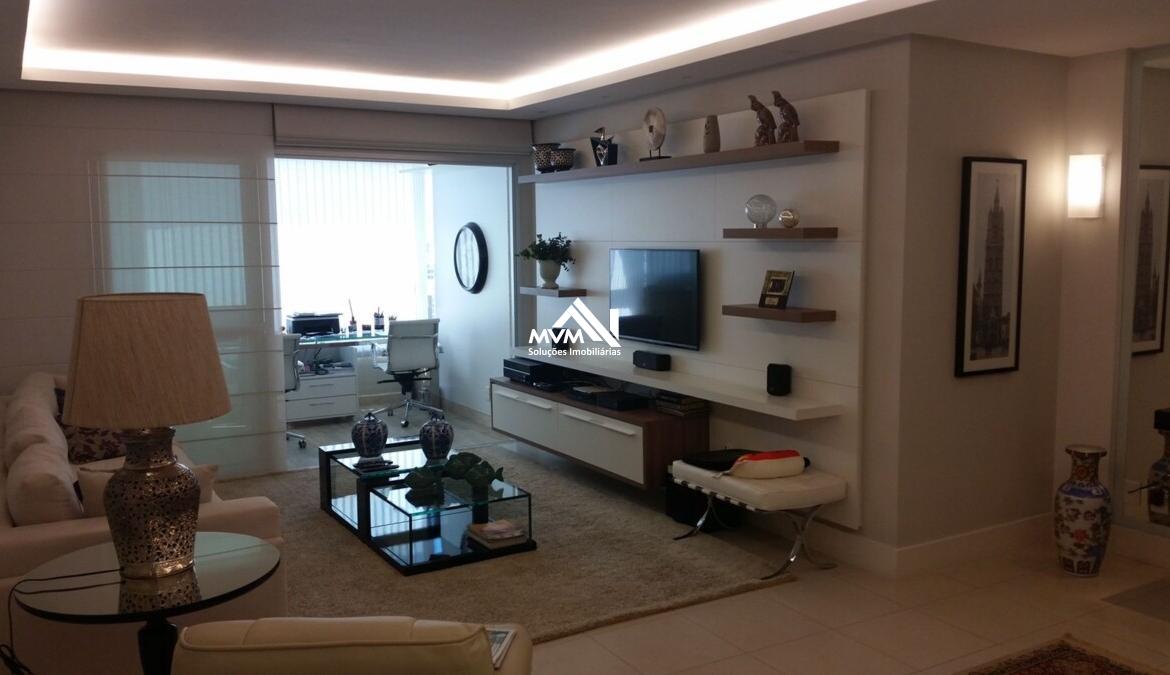 Apartamento à venda com 4 quartos, 300m² - Foto 2