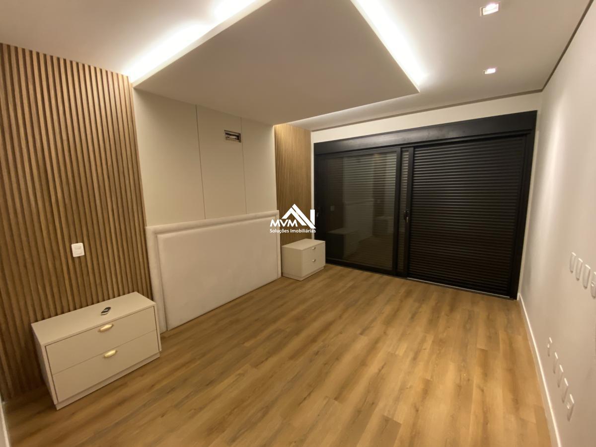 Sobrado à venda com 4 quartos, 370m² - Foto 17