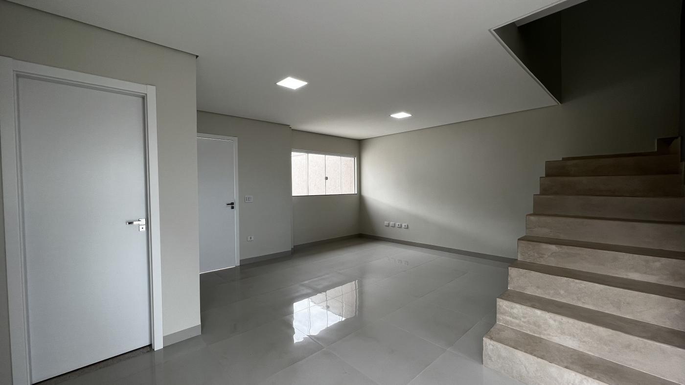 Casa à venda com 3 quartos, 135m² - Foto 3