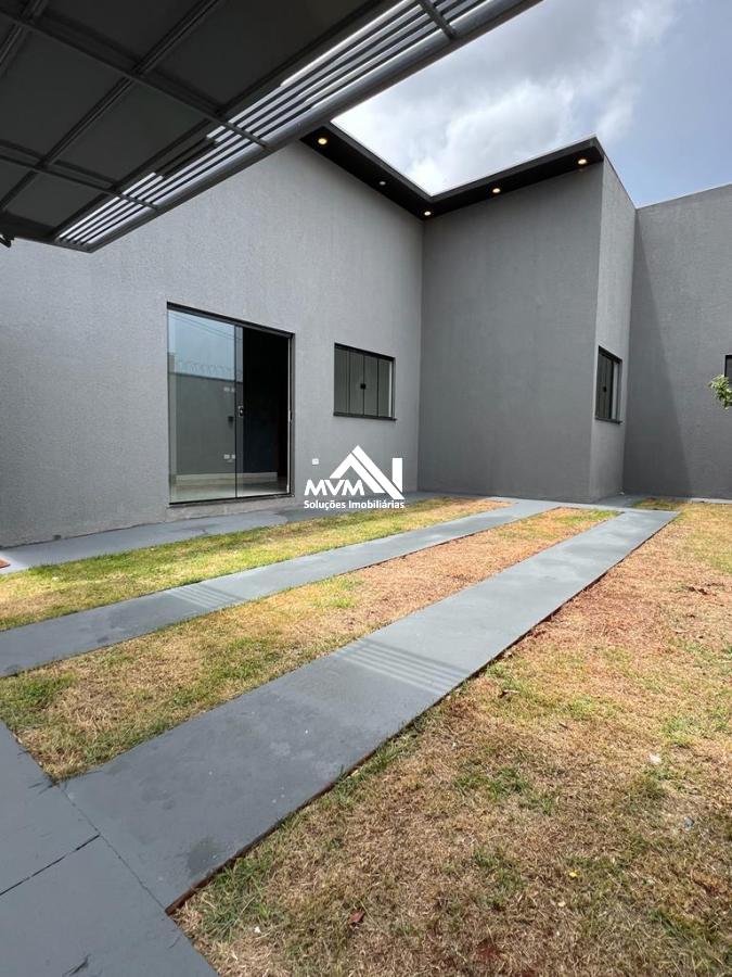 Casa à venda com 3 quartos, 75m² - Foto 3