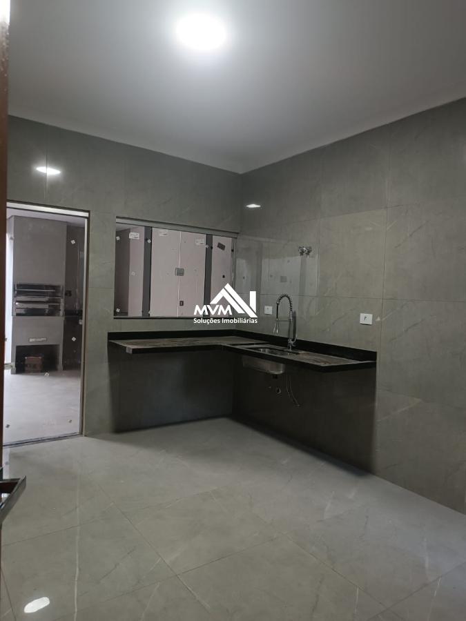 Casa à venda com 3 quartos, 195m² - Foto 4