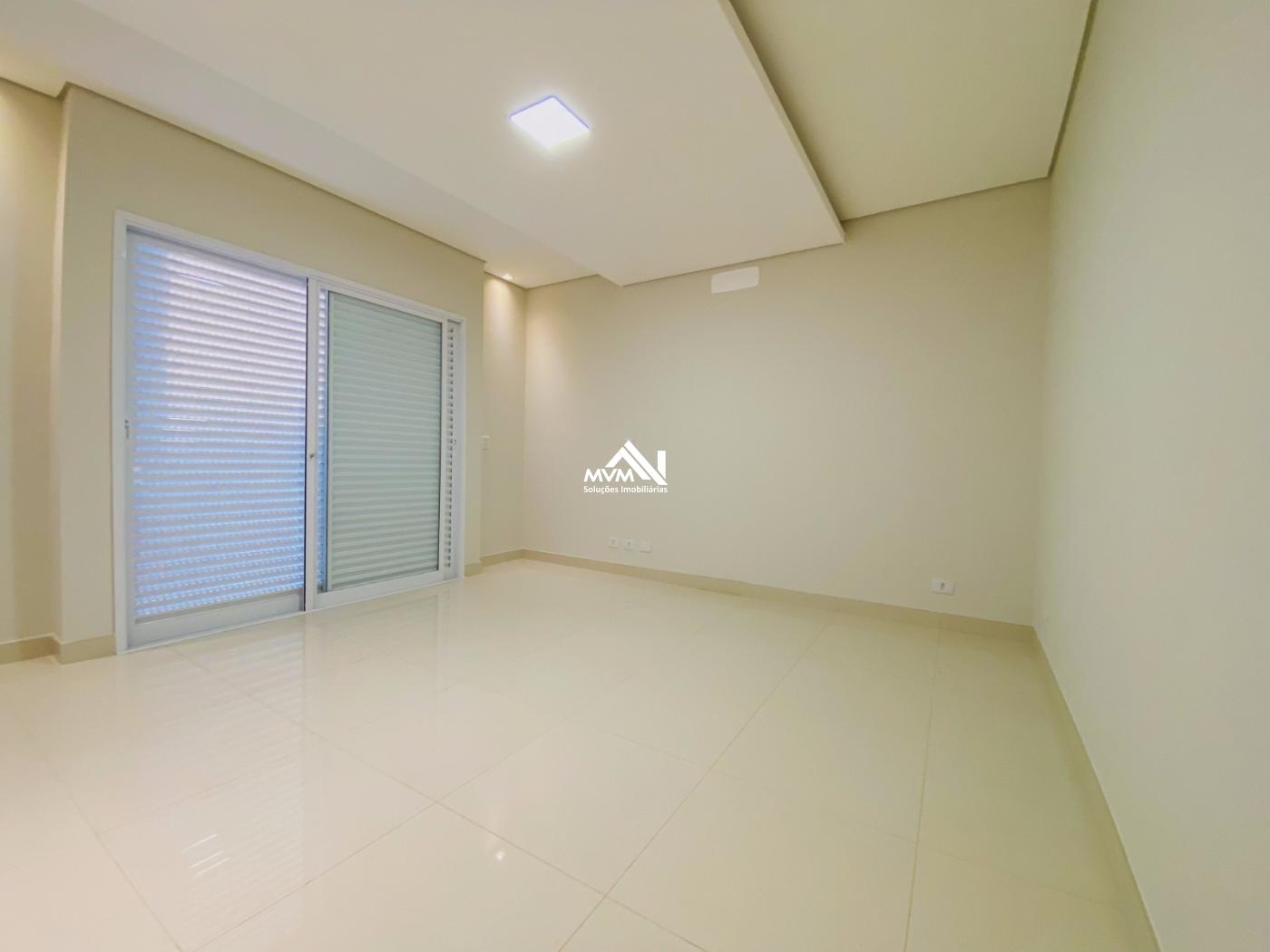 Sobrado à venda com 4 quartos, 360m² - Foto 12