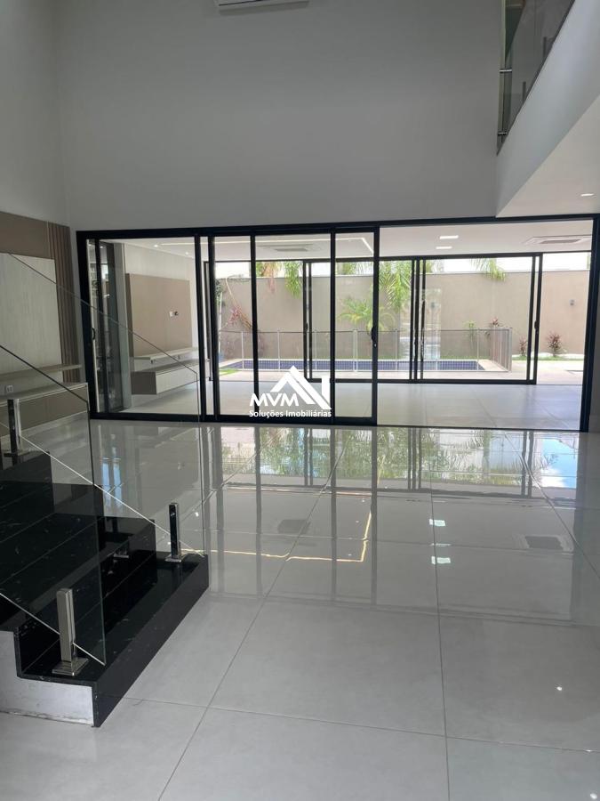 Sobrado à venda com 4 quartos, 450m² - Foto 2