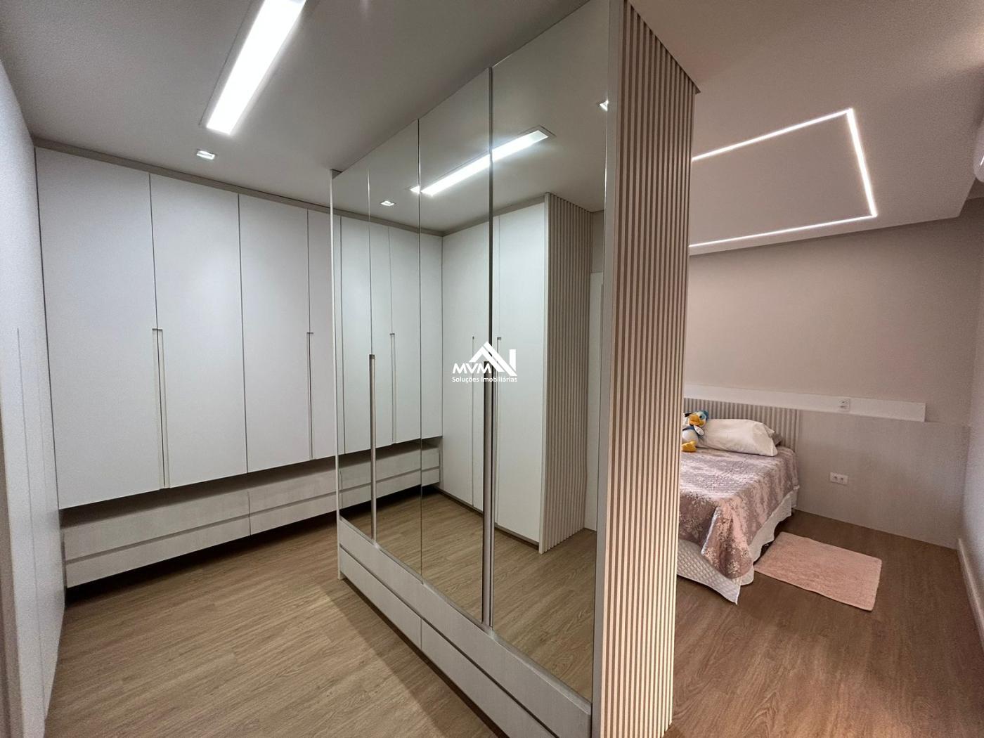 Sobrado à venda com 4 quartos, 466m² - Foto 11