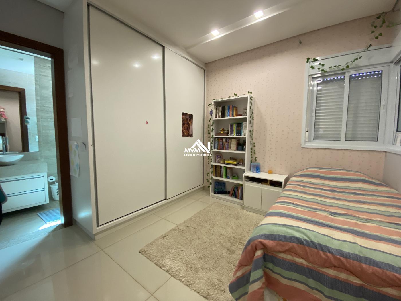 Sobrado à venda com 5 quartos, 350m² - Foto 24