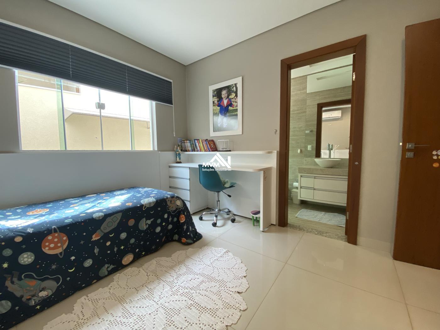 Sobrado à venda com 5 quartos, 350m² - Foto 25