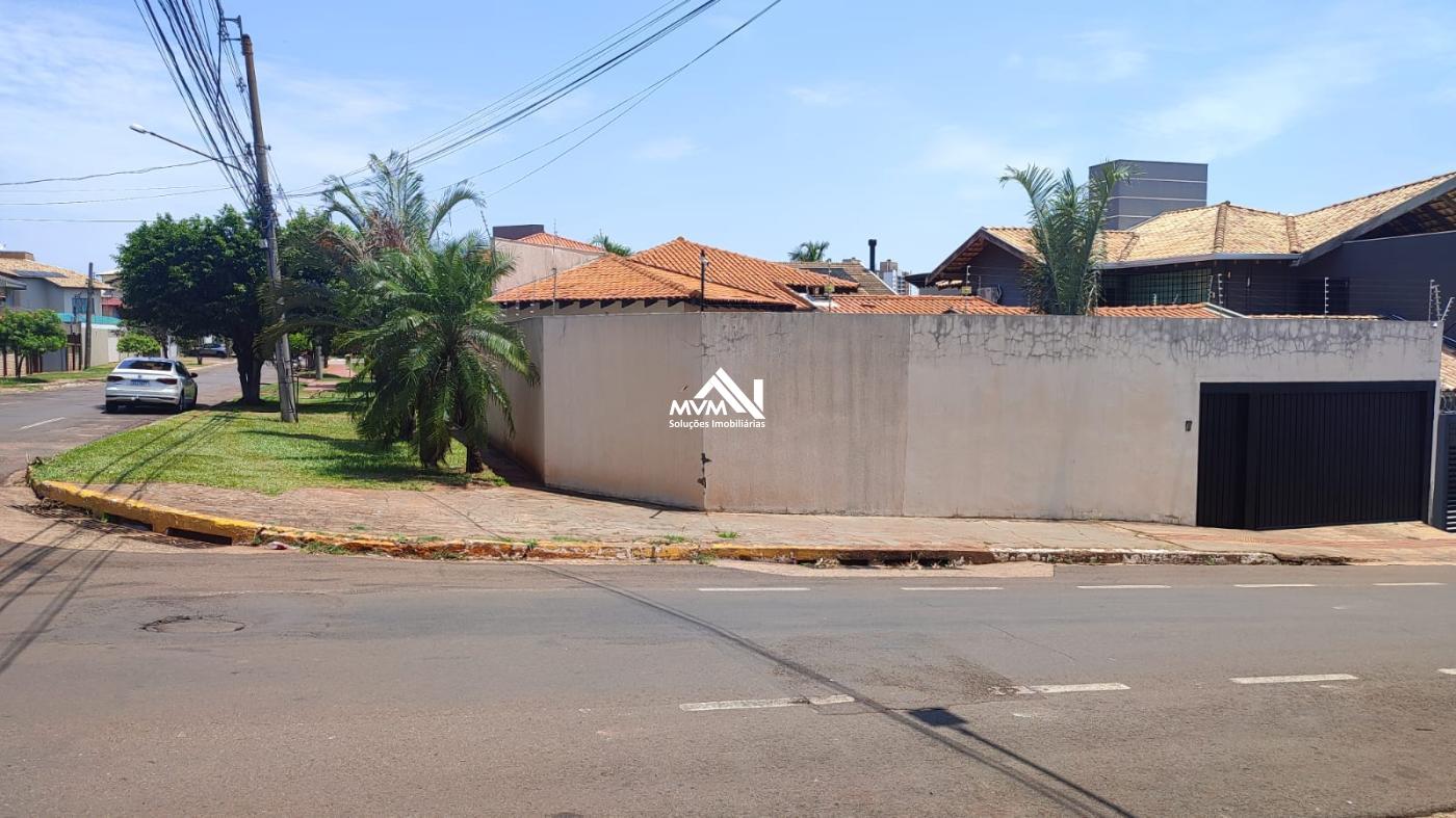 Casa para alugar com 4 quartos, 292m² - Foto 2