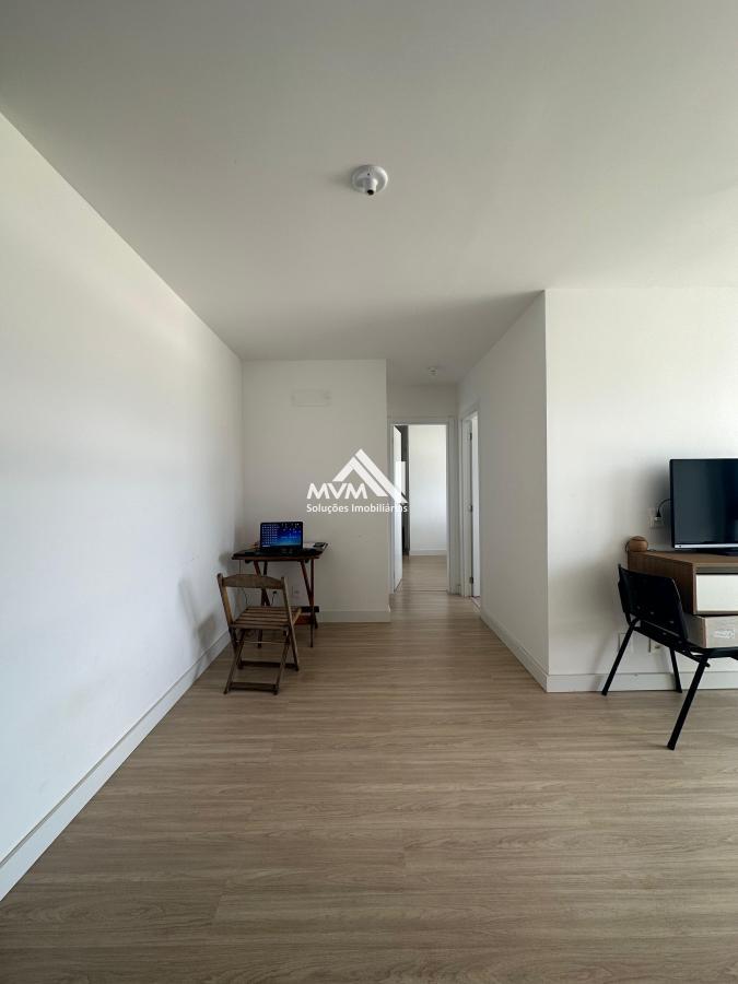 Apartamento à venda com 2 quartos, 60m² - Foto 2