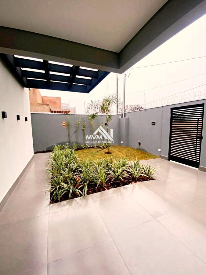 Casa à venda com 3 quartos, 250m² - Foto 3