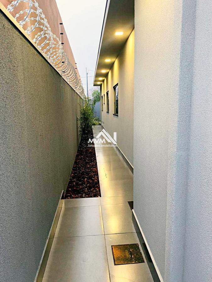 Casa à venda com 3 quartos, 250m² - Foto 25