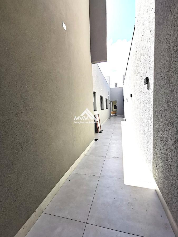 Casa à venda com 3 quartos, 180m² - Foto 10